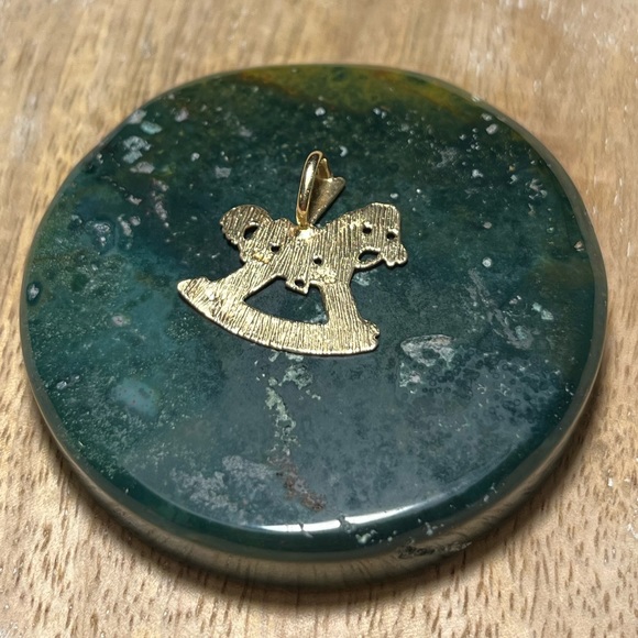 14K Solid Yellow Gold Small Toy Rocking Horse Charm Pendant - Picture 9 of 13